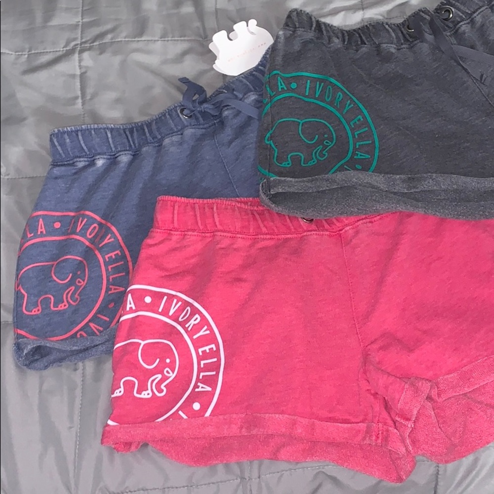 GRAY IVORY ELLA SHORTS ONLY GRAY LEFT
